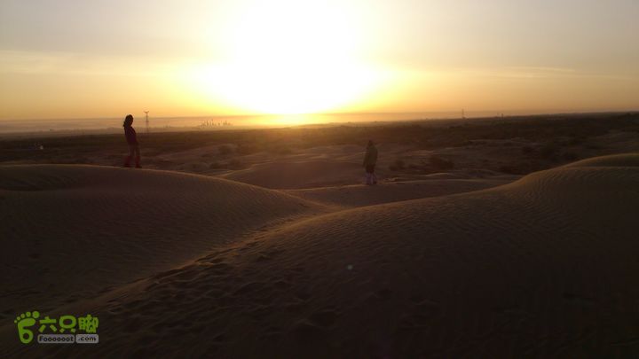 2013年五一三天库布齐沙漠穿越日出