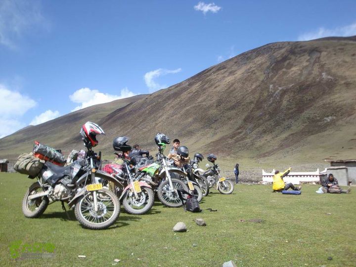 7车8人莫斯卡6日游莫斯卡