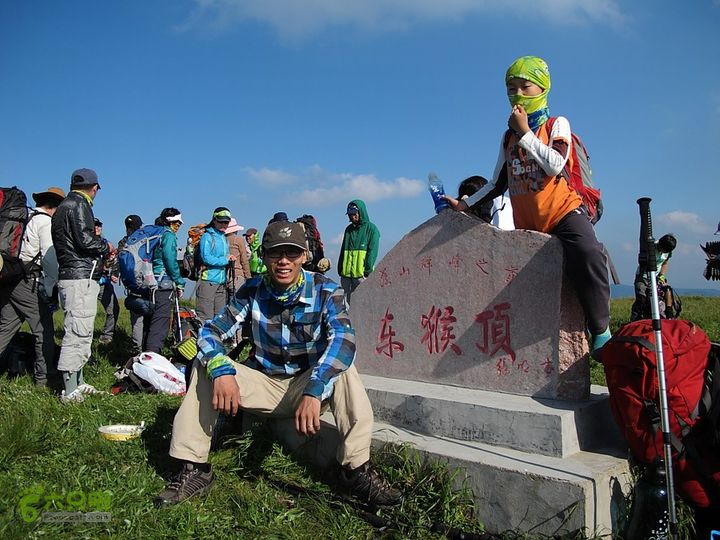 绿野网团建活动-老栅子村-东猴顶-孤石牧场穿越摆拍也要拍！后面都是打酱油的