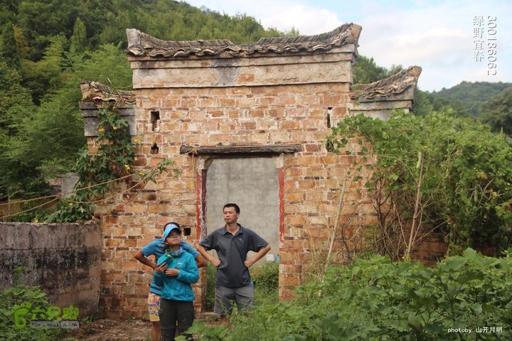 探秘北坛天坑洞，舟行地下河，再看古村四合院我们的绿野生活 16_08_26107