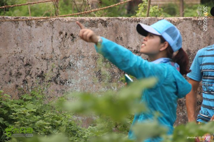 探秘北坛天坑洞，舟行地下河，再看古村四合院我们的绿野生活 16_08_37108