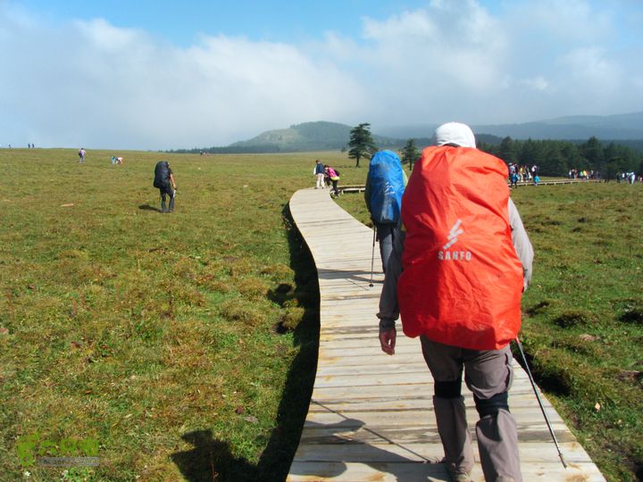 芦芽山第二天：石佛寺—芦芽山顶—太子庙往返—马伦草原—松林—无名草甸—大庙村—三岔路口马伦草原