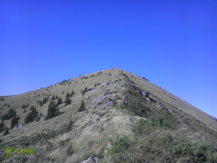 范家坡一南灵一西灵一南灵一蓬勃矿一池涧村下山途中回望