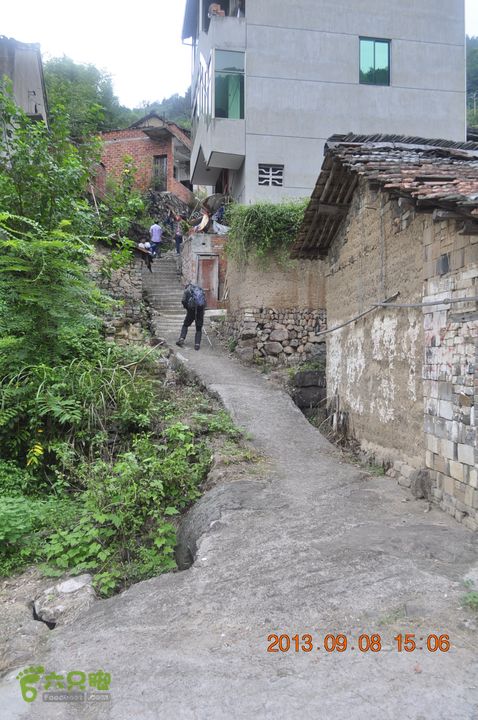 环永康三渡溪三条山脊第三个山脊从此处上