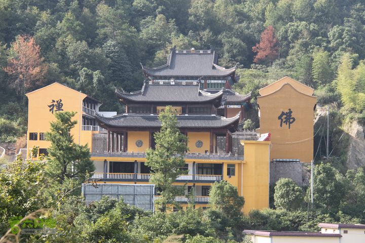 20131013宁波樟村毛岙大雷横街10公里穿越翠山寺近景