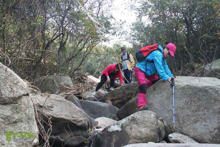 20131026宁波慈溪栲栳山东峰西峰登顶10公里环线28连滚带爬