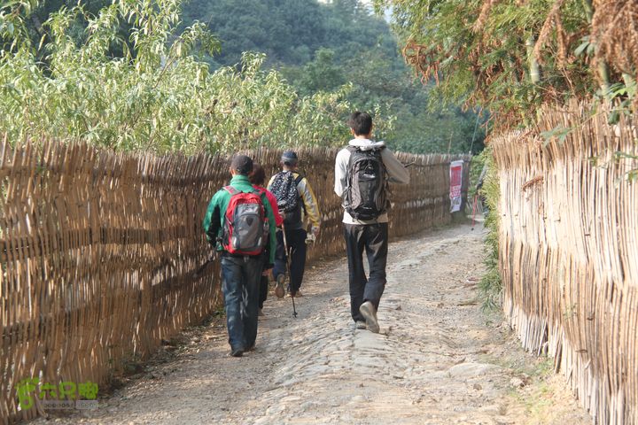 20131026宁波慈溪栲栳山东峰西峰登顶10公里环线30踏上归途