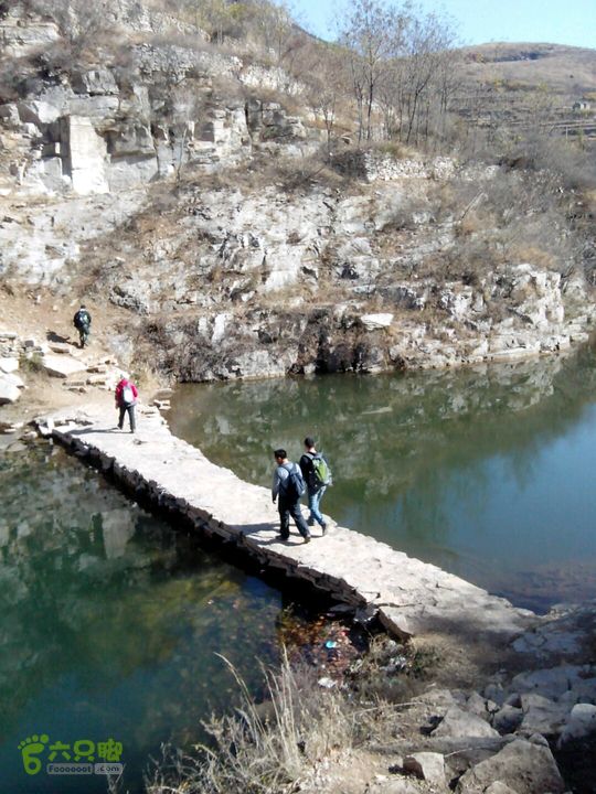 卧铺——三界碑——镇门峪——西厢——卧铺2013-11-07 10:50:51