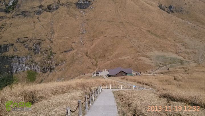 宜春明月山～羊狮慕～武发客栈～金顶～萍乡武功山2013-11-19 12:32:56