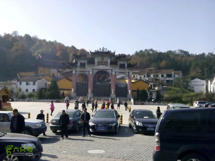 九华山凤凰松到前山停车场2013-11-17 10:15:31