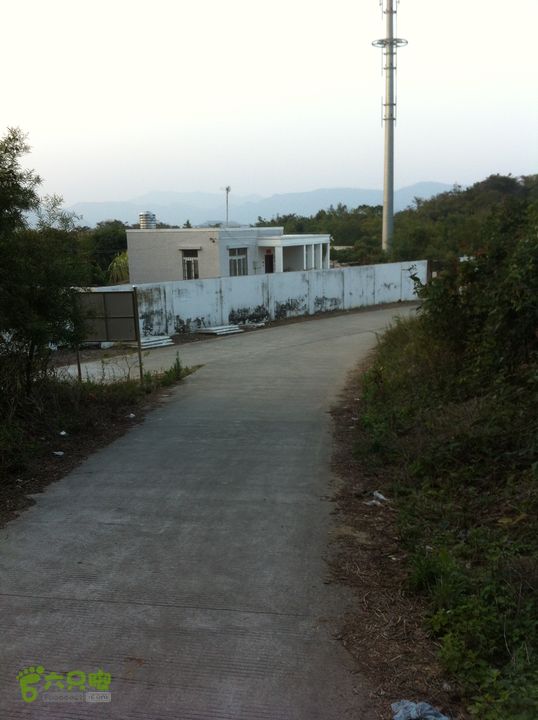 重登排牙山：高大村-排牙山-坪埔村通往坝核路。