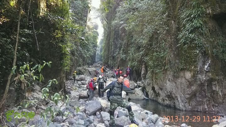 永泰岭路乡凤落村－荷溪－岭路乡叶洋村溯溪穿越2013-12-29 11:27:41