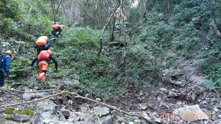 永泰岭路乡凤落村－荷溪－岭路乡叶洋村溯溪穿越2013-12-29 15:25:30