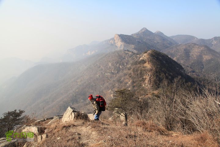 泰山拔山沟-水湾沟-风门-中山梁-龙傲山梁-三岔五沟龙蛟峰垭口回拍
