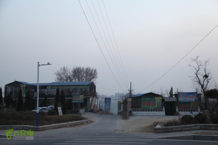 泰山拔山沟-水湾沟-风门-中山梁-龙傲山梁-三岔五沟终点公路对面的饭庄