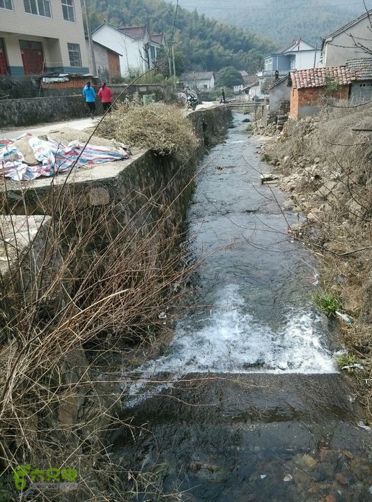 周王雪峰山爬坡2014-02-23 11:38:29