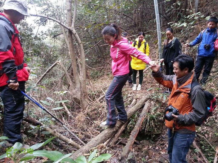 寻访CCTV4远方的家《明月之下有奇山》蟠龙寺农禅生活20140222_100624.DEFB