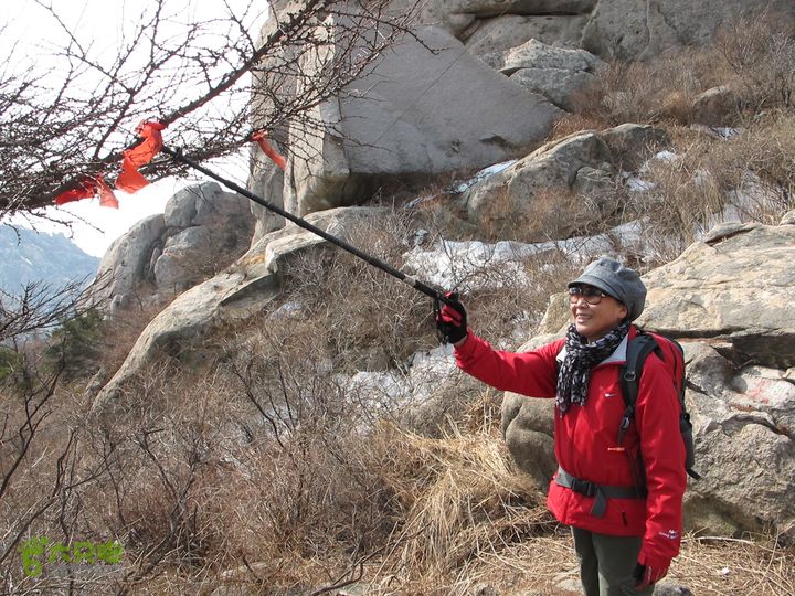大河东-黑风口-121号电杆-虔女洞-石屋上次我们的路标