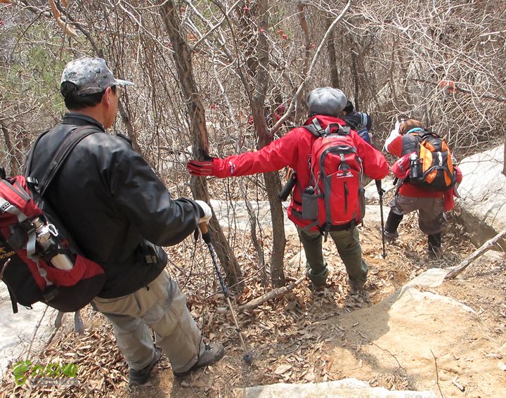 大河东-黑风口-121号电杆-虔女洞-石屋IMG_4994
