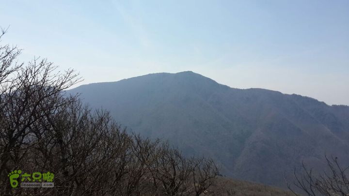 一日七尖标准线路（起点终点都在山脚下）远看龙王山