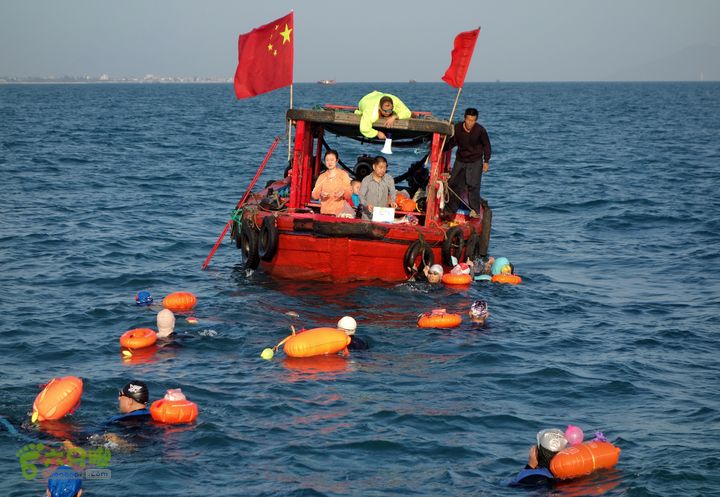 2014-03-27 三亚东岛+西岛串联横渡-创造新的历史！DSC07871