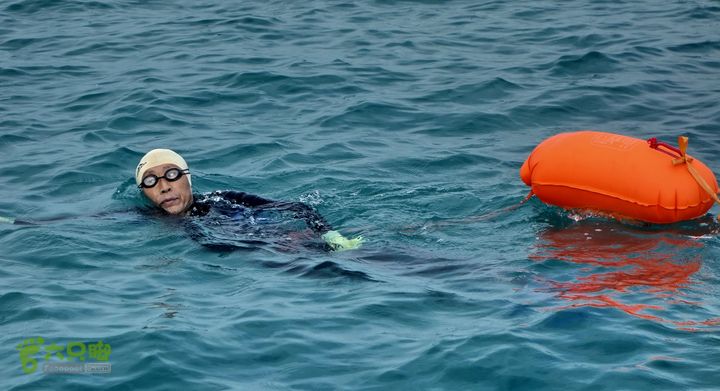 2014-03-27 三亚东岛+西岛串联横渡-创造新的历史！DSC08044