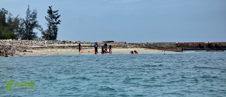 2014-03-27 三亚东岛+西岛串联横渡-创造新的历史！DSC08105