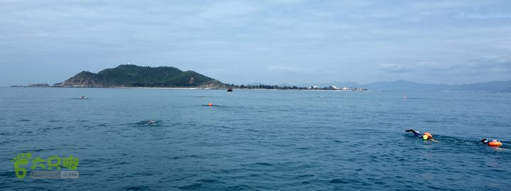 2014-03-27 三亚东岛+西岛串联横渡-创造新的历史！DSC08304