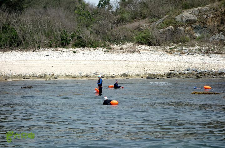 2014-03-27 三亚东岛+西岛串联横渡-创造新的历史！DSC08351