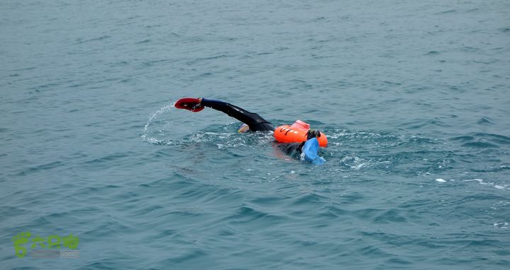 2014-03-27 三亚东岛+西岛串联横渡-创造新的历史！DSC08408