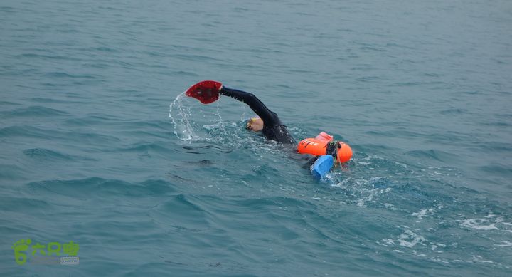 2014-03-27 三亚东岛+西岛串联横渡-创造新的历史！DSC08410