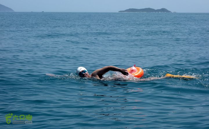 2014-03-27 三亚东岛+西岛串联横渡-创造新的历史！DSC08469