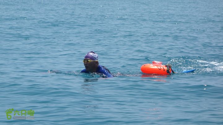 2014-03-27 三亚东岛+西岛串联横渡-创造新的历史！DSC08496