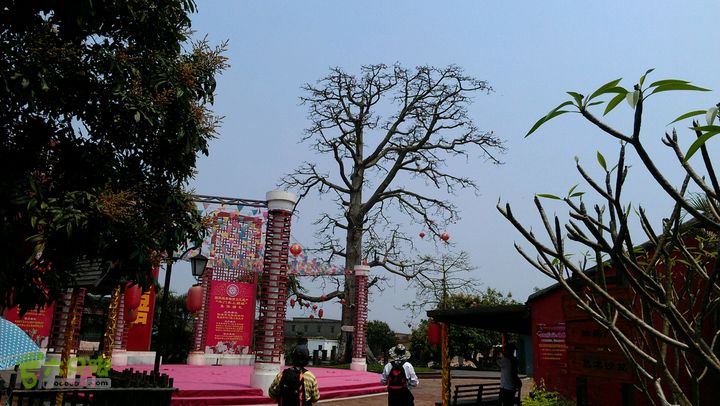 灯笼纱徒步(灯笼路口-竹排村)2014-04-13 11:44:29灯笼沙景点，一巴掌大的地方，没表演免门票~