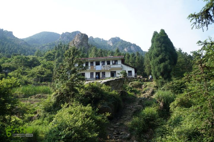 新邵川岩山穿透岱山林场1