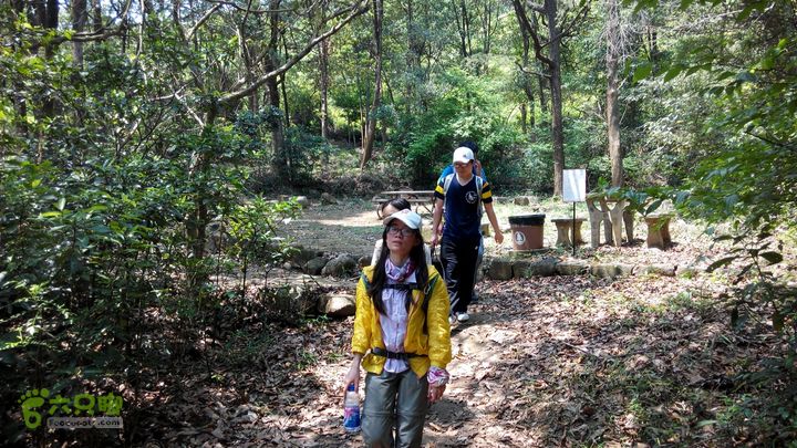 广州1778户外～香港凤凰径第12段徒步2014-04-27 11:14:23小伙伴们似乎都很累哦