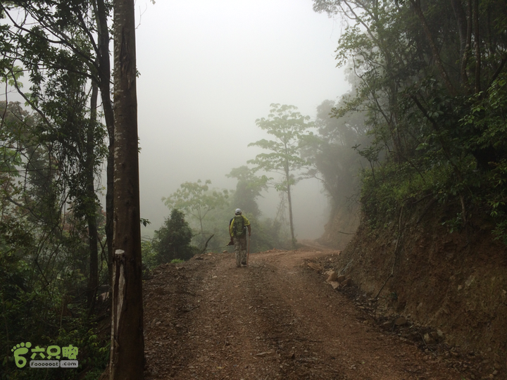 赤鲤村口观音亭--头梳山--火焰石山--金瓜石--观音桥圈越2014-05-10 10:52:16