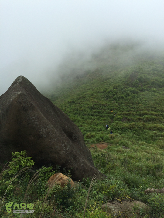 赤鲤村口观音亭--头梳山--火焰石山--金瓜石--观音桥圈越2014-05-10 14:08:43