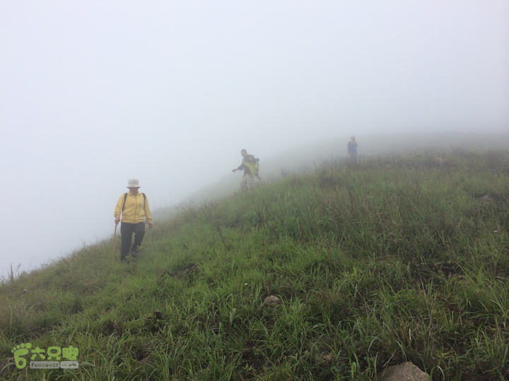 赤鲤村口观音亭--头梳山--火焰石山--金瓜石--观音桥圈越2014-05-10 13:51:02