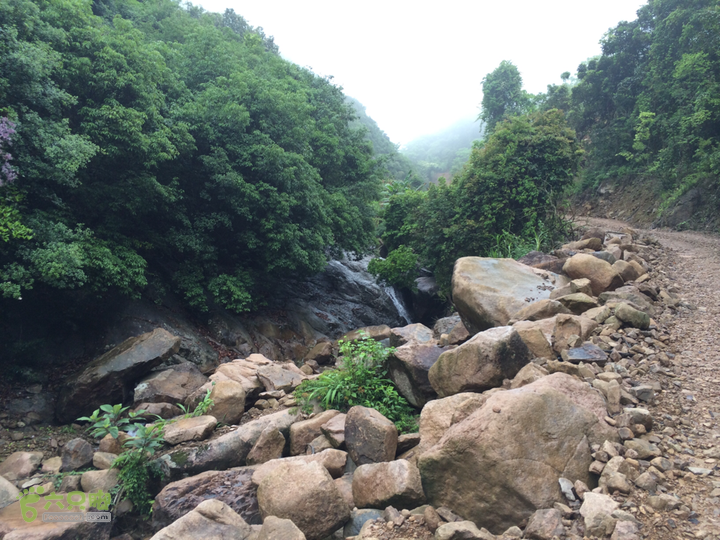 赤鲤村口观音亭--头梳山--火焰石山--金瓜石--观音桥圈越2014-05-10 10:43:20