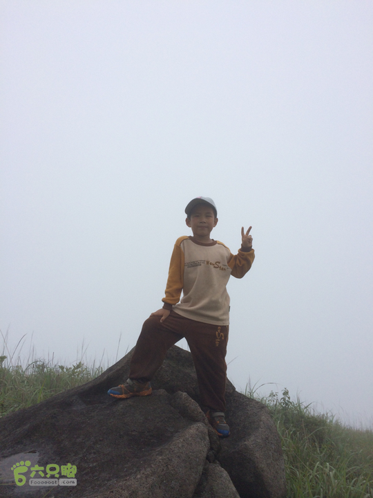 赤鲤村口观音亭--头梳山--火焰石山--金瓜石--观音桥圈越2014-05-10 12:12:56