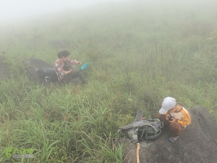 赤鲤村口观音亭--头梳山--火焰石山--金瓜石--观音桥圈越2014-05-10 12:20:14