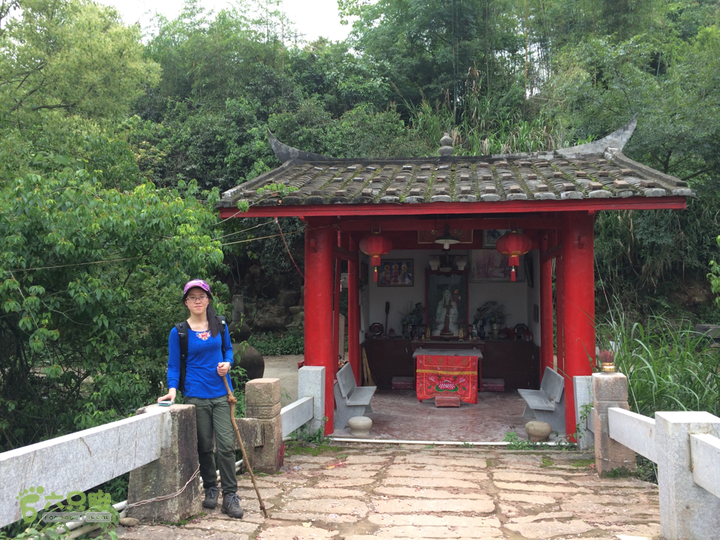 赤鲤村口观音亭--头梳山--火焰石山--金瓜石--观音桥圈越2014-05-10 16:59:48