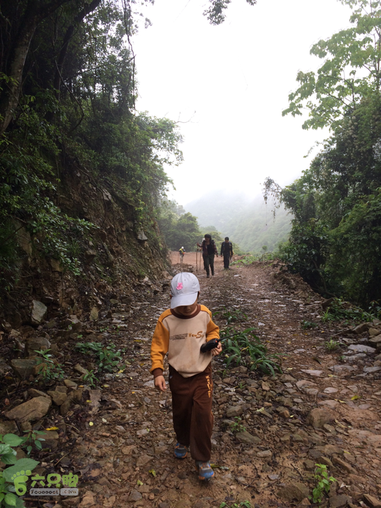 赤鲤村口观音亭--头梳山--火焰石山--金瓜石--观音桥圈越2014-05-10 10:46:53