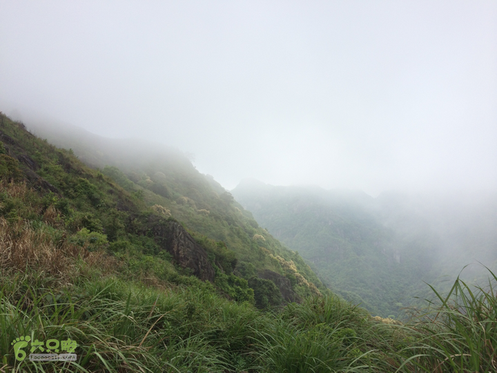 赤鲤村口观音亭--头梳山--火焰石山--金瓜石--观音桥圈越2014-05-10 14:00:00