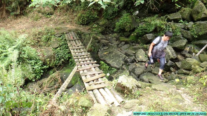 徒步雷公岩DSC02102