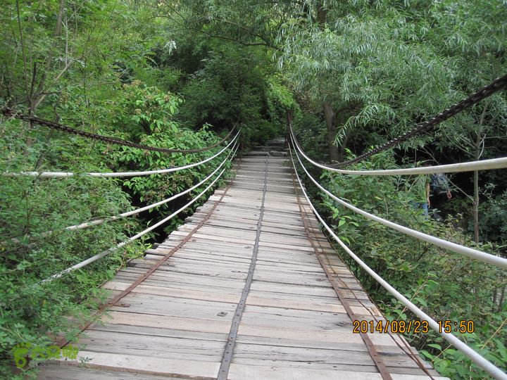 20140823东湖林-通州峪-莲花坑-双龙峡-火村口过日月潭向北的铁索桥