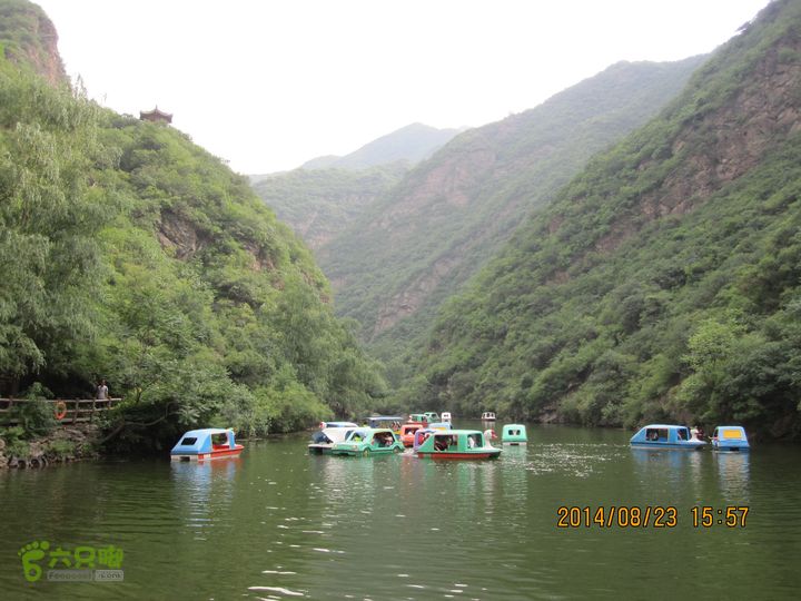 20140823东湖林-通州峪-莲花坑-双龙峡-火村口清幽湖中嬉戏的小游船