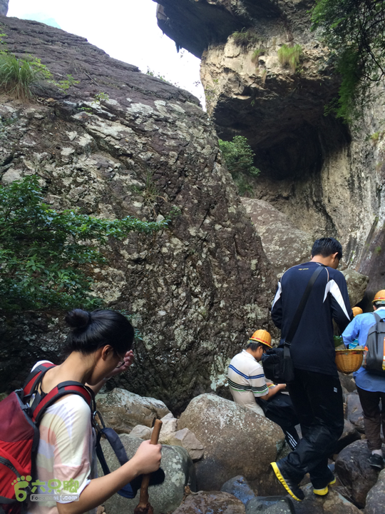 赤鲤村－金瓜石垭口－十字溪－鸟瞰瀑布－知音瀑布日行夜游记2014-09-27 16:13:49