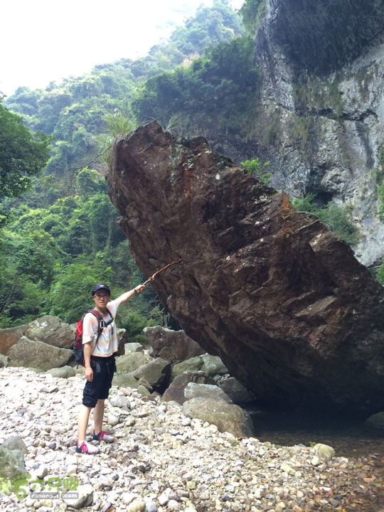 赤鲤村－金瓜石垭口－十字溪－鸟瞰瀑布－知音瀑布日行夜游记2014-09-27 16:55:24